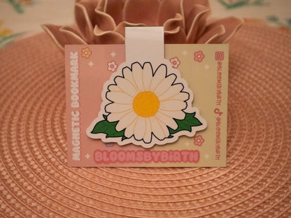 April Birth Flower Magnetic Bookmark - Daisy Design - Cute Gift for Book Lovers